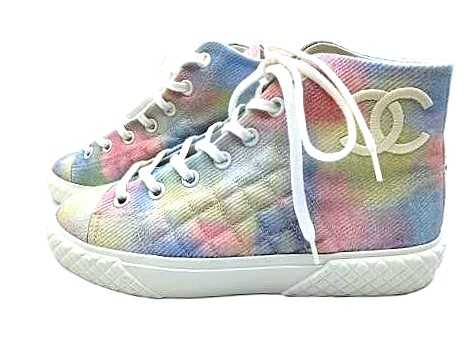 シャネル買取 ココマーク 22C マトラッセ スニーカ